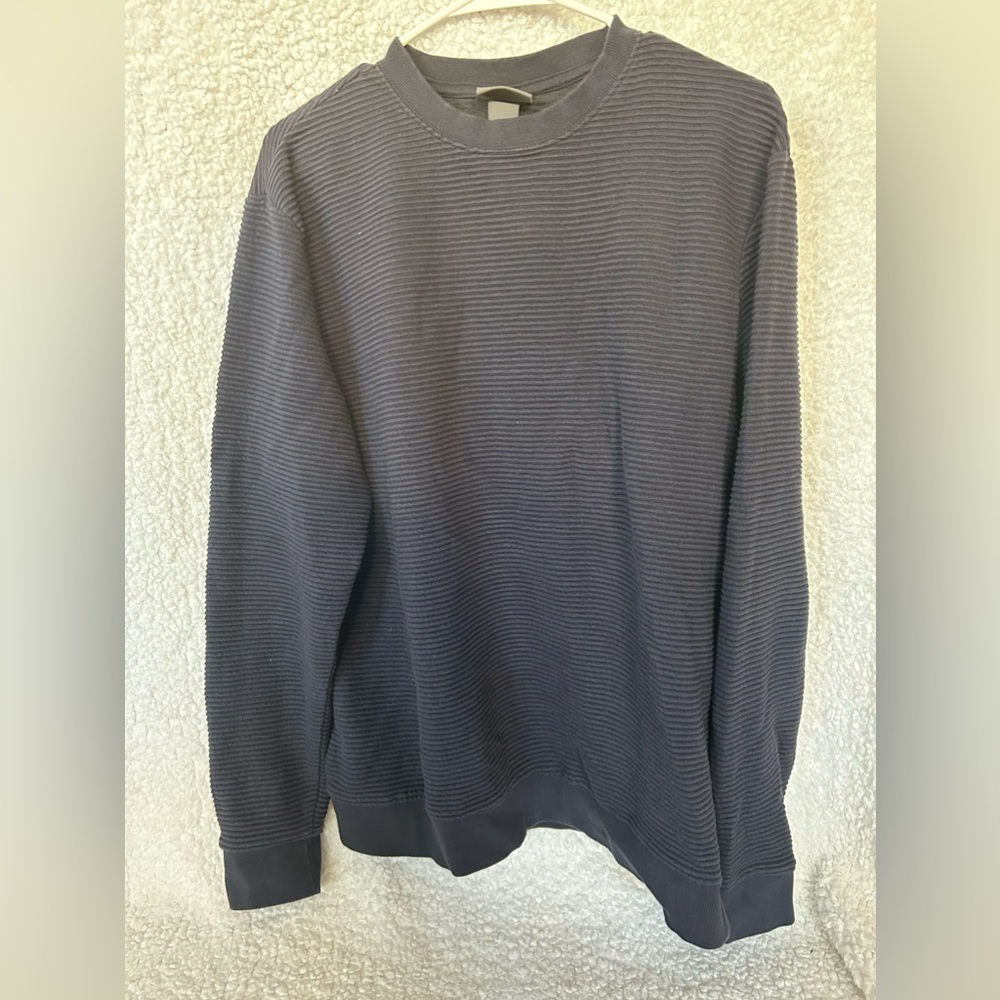 H&M crewneck